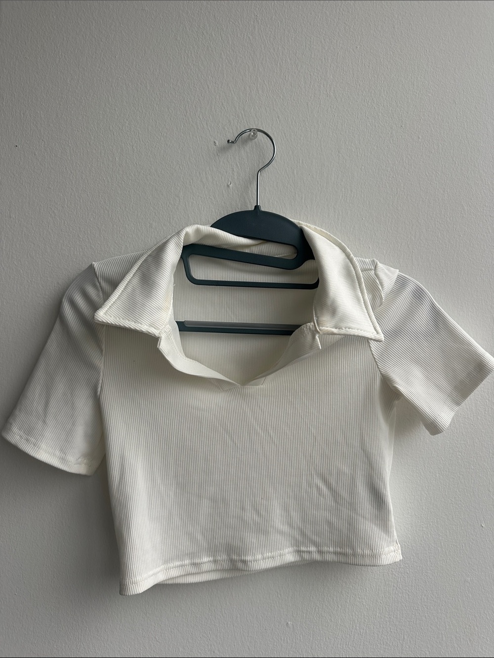 SHEIN White Ribbed Polo Crop Tee